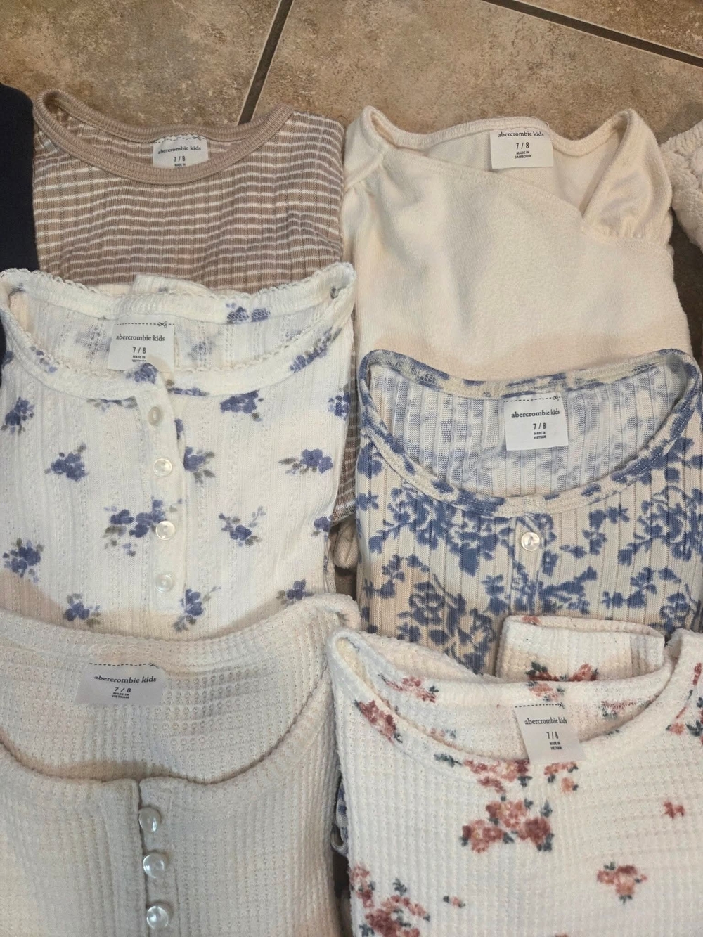 Abercrobie Kids. Girls Size 7/8. Fall/winter Bundle. - Picture 5 of 5